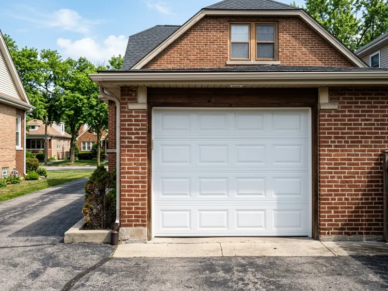 After: New insulated steel garage door installed in Albany Park Chicago